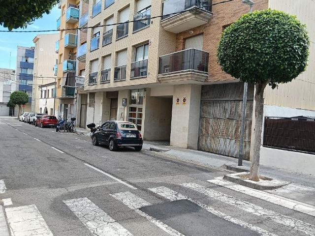 Local comercial en venta en calle Ramon Berenguer IV, Cambrils, de 15 m² 1 habitación por 80.000