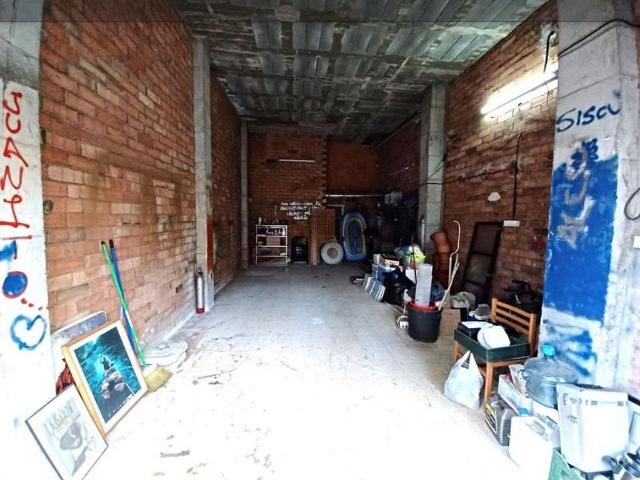 Local comercial en venta en calle Tarragona, Pineda de Mar, de 137 m² 2 habitaciones por 135.000