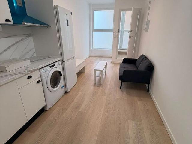 Local comercial en venta en calle Teide, Hospitalet de Llobregat, L´, de 55 m² 6 habitaciones por 149.000