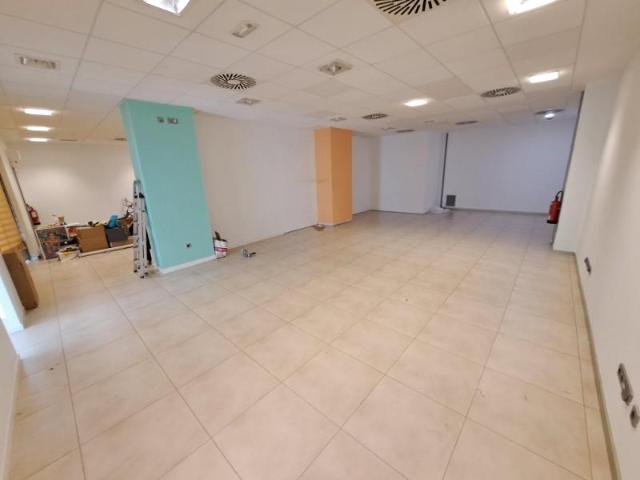 Local comercial en venta en Carcaixent, Avenida germanias