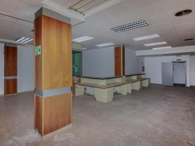Local comercial en venta en Carcaixent, Carrer de Julián Ribera, 46740