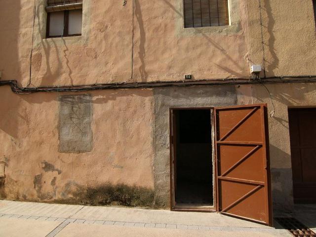 Local comercial en venta en Cardona, de 51 m² por 11.515