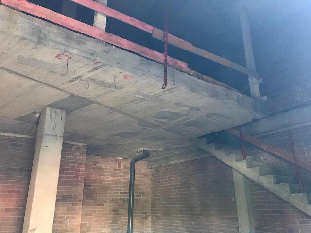 Local comercial en venta en carretera Montcada, Terrassa, de 185 m² 2 habitaciones por 87.000