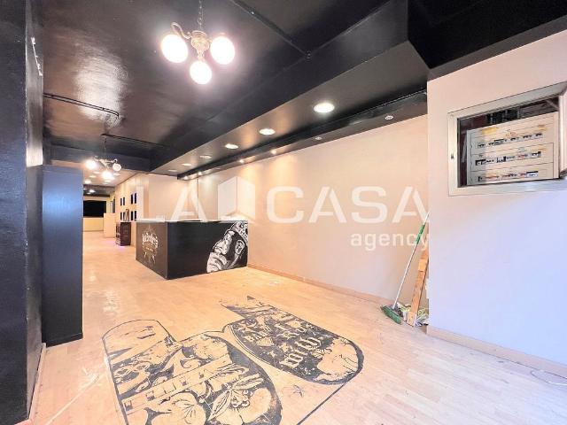 Local comercial en venta en carretera Antiga de València, Badalona, de 277 m² 5 habitaciones por 499.000
