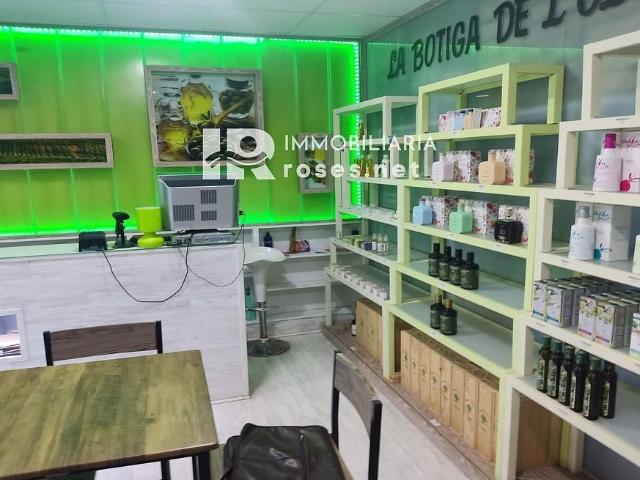 Local comercial en venta en carretera De Les Arenes, Roses, de 50 m² por 129.000