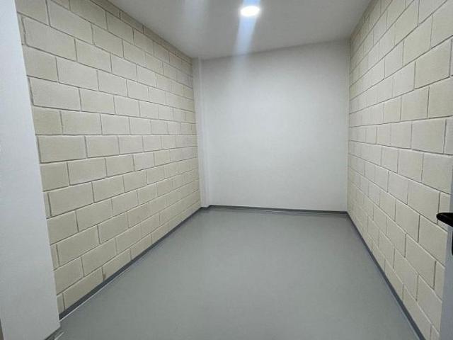 Local comercial en venta en Castelldefels, de 140 m² 32 habitaciones por 495.000