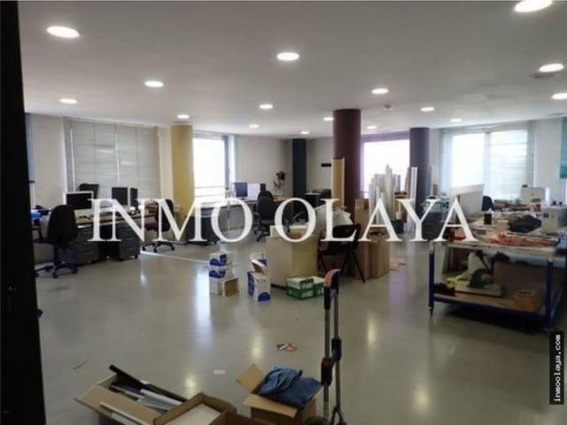 Local comercial en venta en Castelldefels, de 159 m² por 323.000