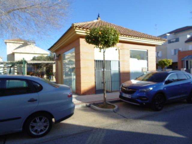 Local comercial en venta en Castilleja de la Cuesta, HOSPITAL NISA