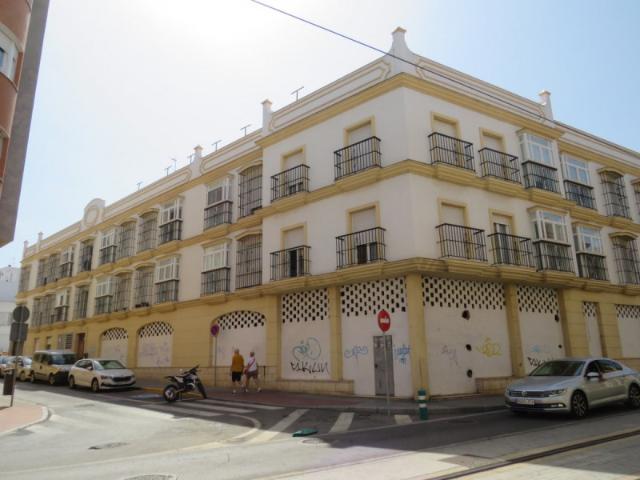 Local comercial en venta en Chiclana de la Frontera, Alameda del Rio