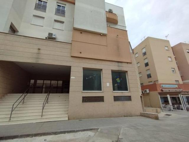 Local comercial en venta en Chiclana de la Frontera, Avenida la libertad
