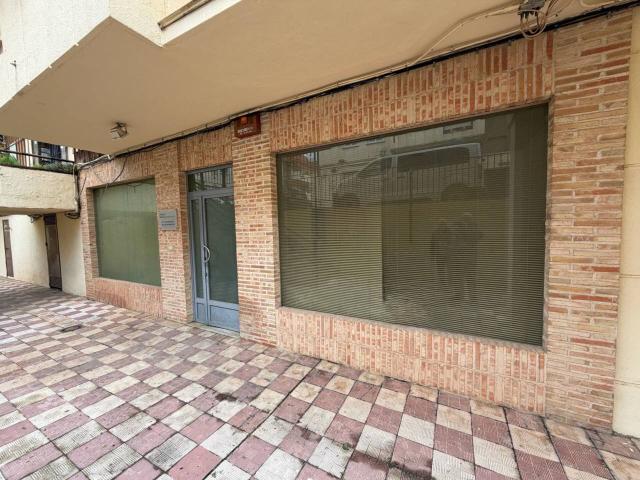 Local comercial en venta en Ciudad Real Capital, situado en la zona de Nuevo Hospital Larache