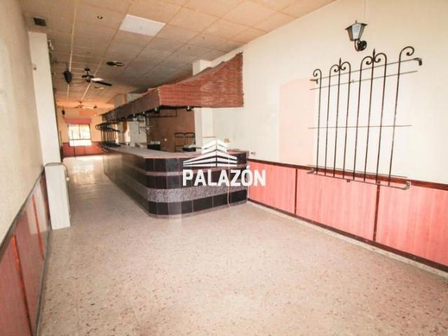 Local comercial en venta en Crevillent