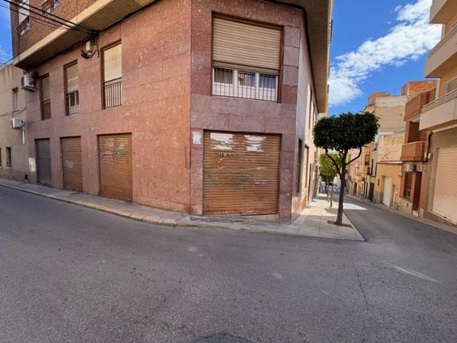 Local comercial en venta en Crevillent, Calvario