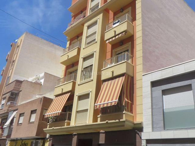 Local comercial en venta en Crevillente