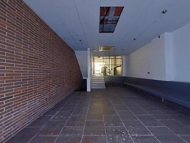Local comercial en venta en Cubelles, Mas Trader I
