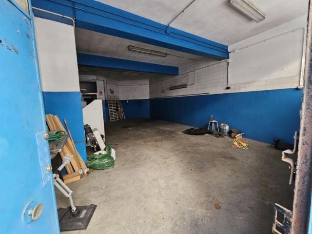 Local comercial en venta en A Coruña, A Coruña Capital Los Mallos San Cristóbal