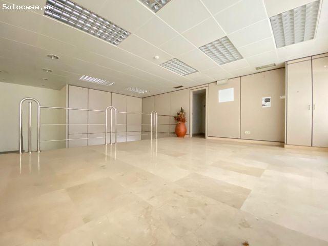 Local comercial en venta en Alicante – 256 m²
