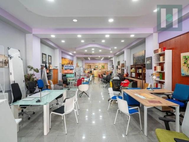 Local comercial en venta en Almería
