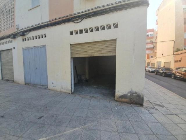 Local comercial en venta en Almería, Los angeles