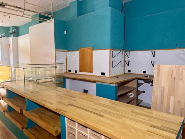 Local comercial en venta en Almería, Nueva andalucia