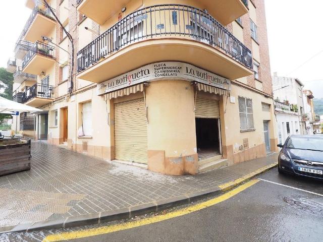 Local comercial en venta en Arenys de Munt, de 64 m² por 83.000