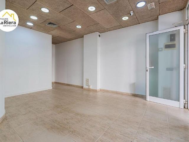 Local comercial en venta en Arenys de Mar, de 88 m² 4 habitaciones por 150.000
