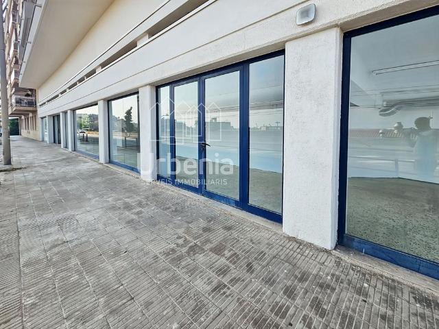 Local comercial en venta en Arenys de Mar, de 250 m² por 320.000