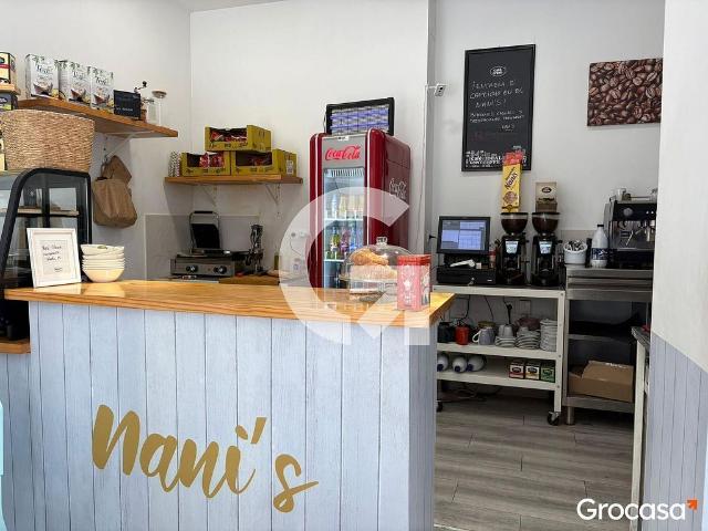 Local comercial en venta en avenida Carmen Amaya, Hospitalet de Llobregat, L´, de 56 m² 3 habitaciones por 48.000