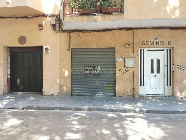 Local comercial en venta en avenida Catalunya, Blanes, de 117 m² por 61.750