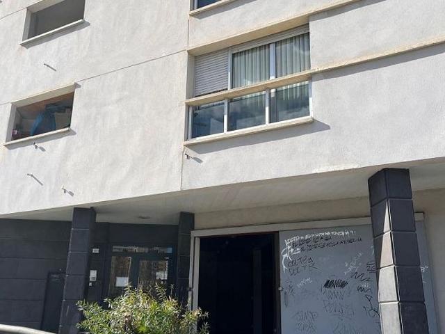 Local comercial en venta en avenida D'amèrica, Hospitalet de Llobregat, L´, de 140 m² 1 habitación por 189.000