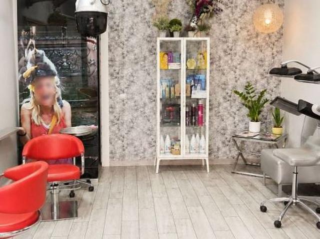 Local comercial en venta en avenida De la Verge de Montserrat, Prat de Llobregat, El, de 35 m² 2 habitaciones por 110.000