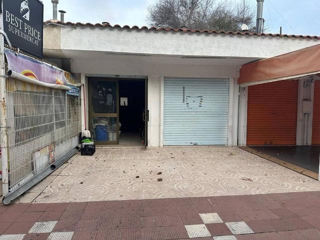 Local comercial en venta en avenida De la Diputació, Cambrils, de 62 m² por 169.000