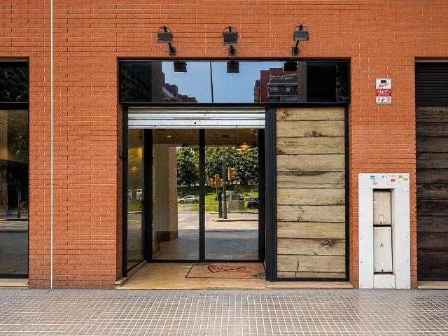 Local comercial en venta en avenida De Marià Fortuny, Reus, de 283 m² por 450.000