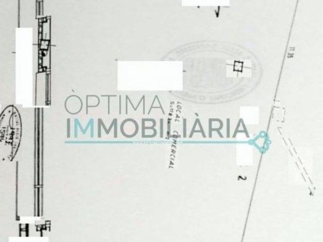 Local comercial en venta en avenida De Santa Coloma, Santa Coloma, de 178 m² por 625.000