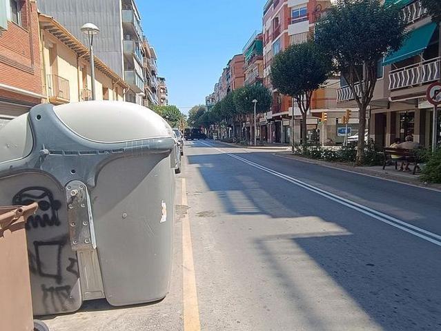 Local comercial en venta en avenida De Setembre, Llagosta, La, de 155 m² 1 habitación por 75.000