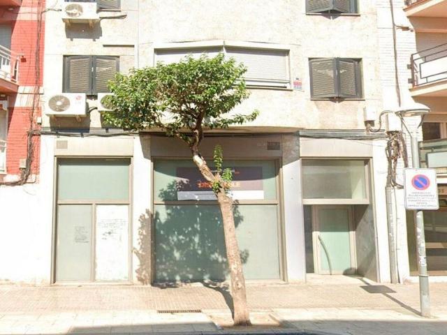Local comercial en venta en avenida De Setembre, Llagosta, La, de 289 m² por 245.000