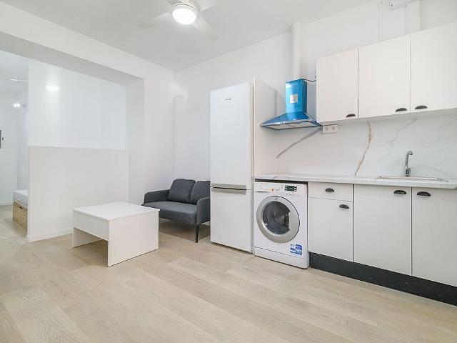 Local comercial en venta en avenida Del Torrent Gornal, Hospitalet de Llobregat, L´, de 70 m² 2 habitaciones por 139.000