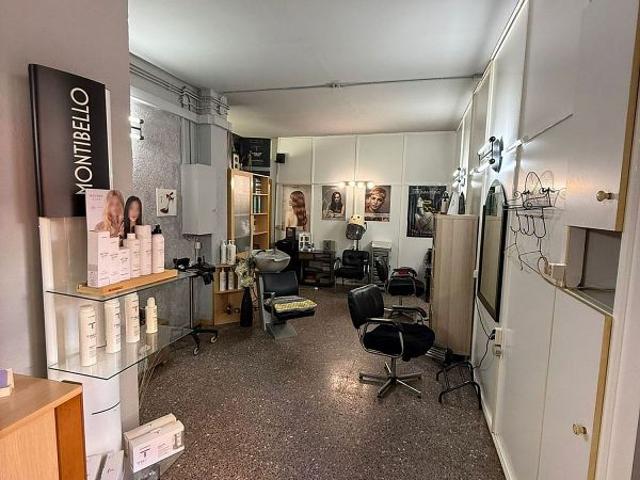 Local comercial en venta en avenida D'isabel la Catòlica, Hospitalet de Llobregat, L´, de 40 m² 3 habitaciones por 83.900