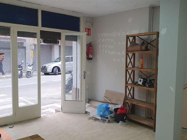 Local comercial en venta en avenida Joan Carles I, Blanes, de 27 m² 2 habitaciones por 42.900