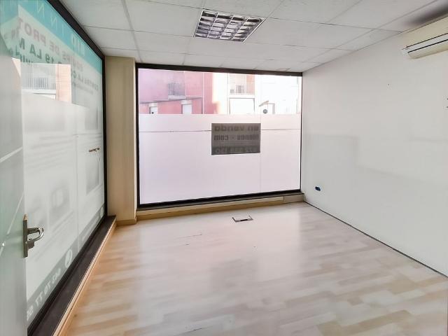 Local comercial en venta en avenida Mediterrània, Malgrat de Mar, de 56 m² 1 habitación por 59.000
