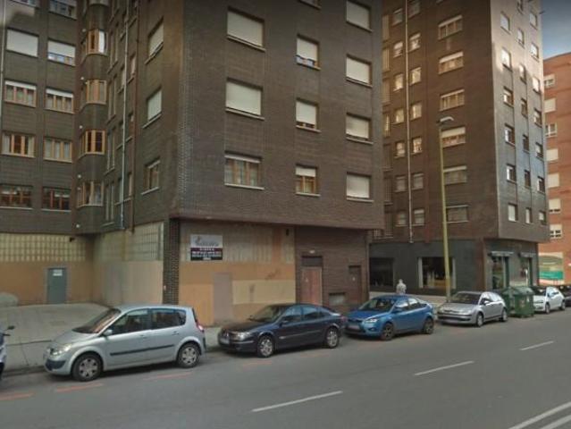 Local comercial en venta en Avilés, Avilés