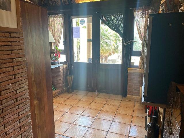Local comercial en venta en Botarell, de 370 m² 3 habitaciones por 435.000