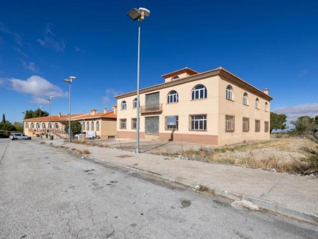 Local comercial en venta en Baza, Andalucia