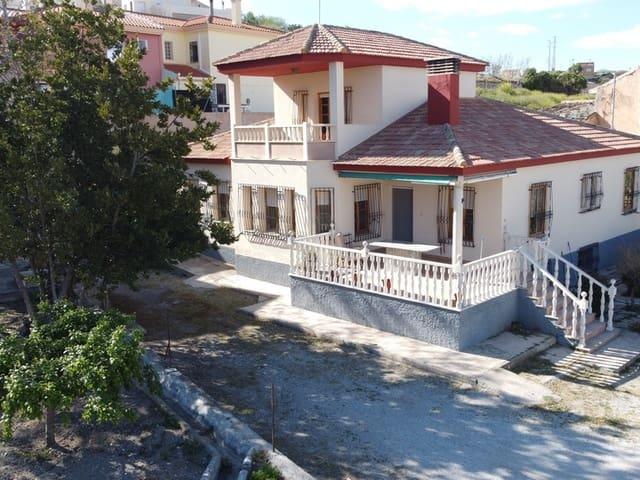 Casa en venta en Baza, Granada