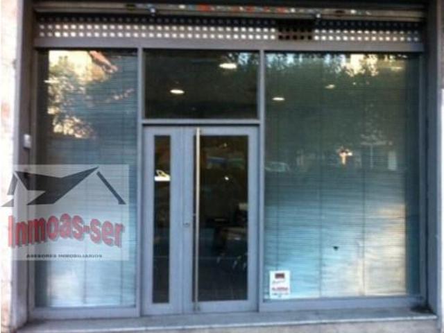 Local comercial en venta en Badalona