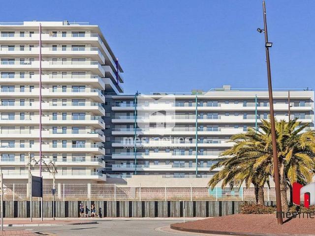 Local comercial en venta en Badalona, de 390 m² por 499.000