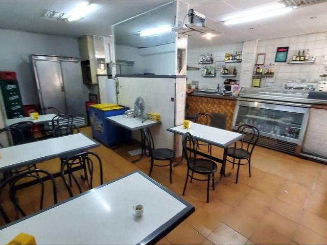 Local comercial en venta en Badalona, de 70 m² por 120.000