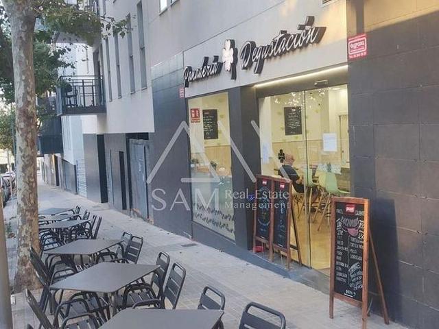 Local comercial en venta en Badalona, de 87 m² por 98.000