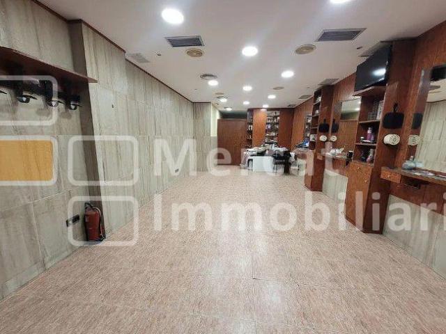 Local comercial en venta en Barcelona, Nou Barris Torre Llobeta