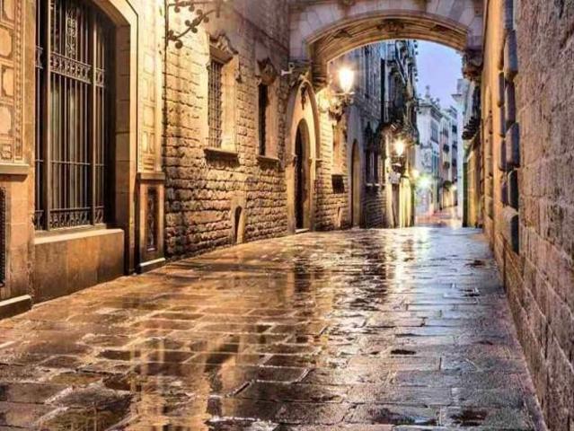 Local comercial en venta en Barcelona, Ajuntament